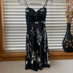 Speechless floral pattern, spaghetti strap dress, size 9